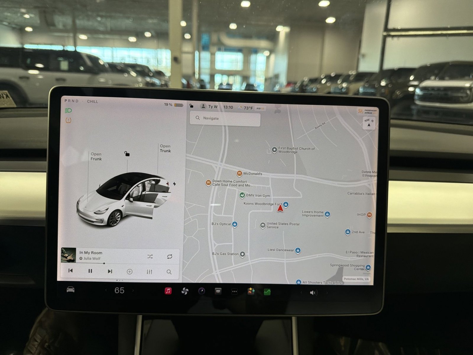 Used 2020 Tesla Model 3 Standard Range Plus image 24
