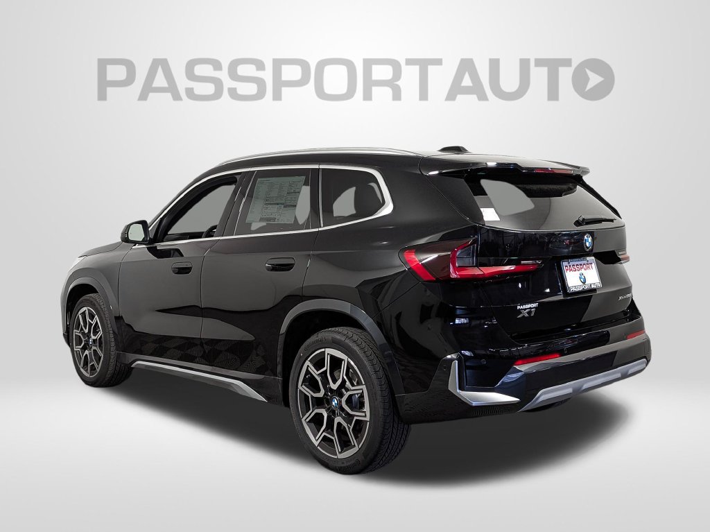 New 2026 BMW X1 xDrive28i w/ Technology Package AWD/4WD image 3
