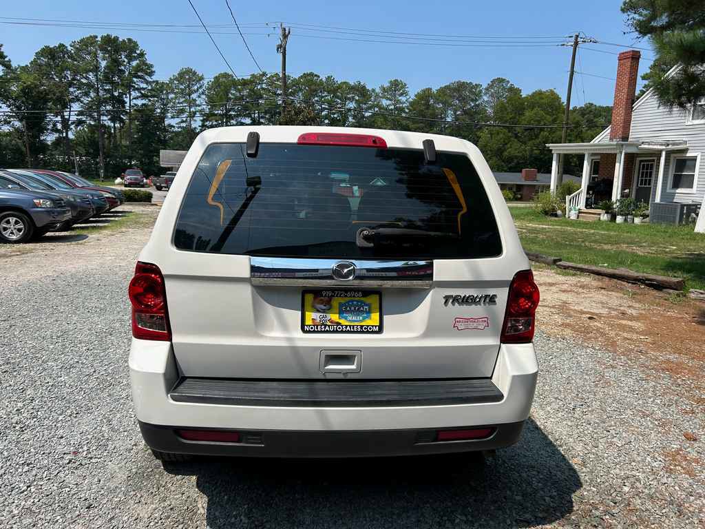Used 2010 MAZDA Tribute i Sport FWD image 5