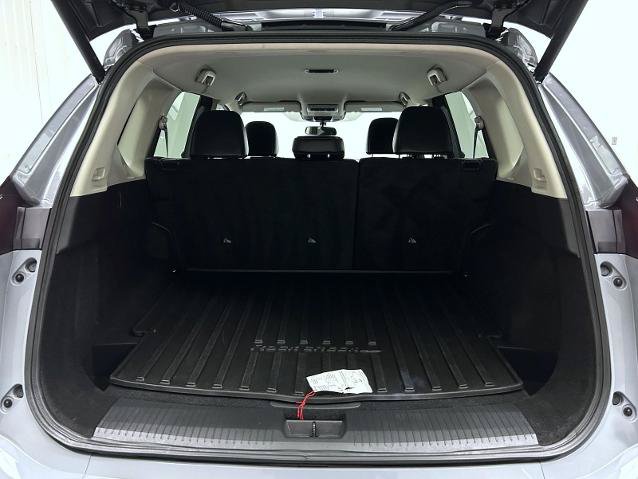 Certified 2025 Nissan Rogue SV AWD/4WD image 21