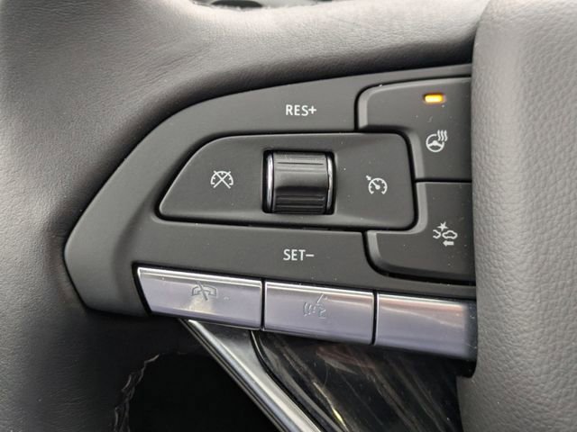 Used 2025 Cadillac XT6 Premium Luxury image 16