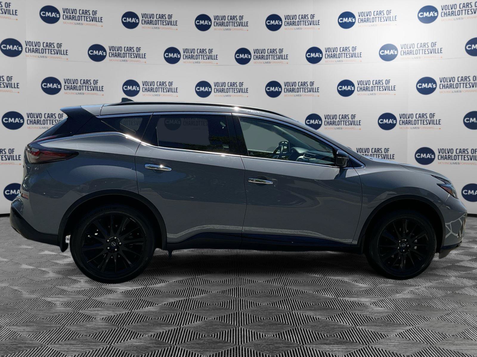 Used 2023 Nissan Murano SV w/ SV Midnight Edition Package FWD image 6