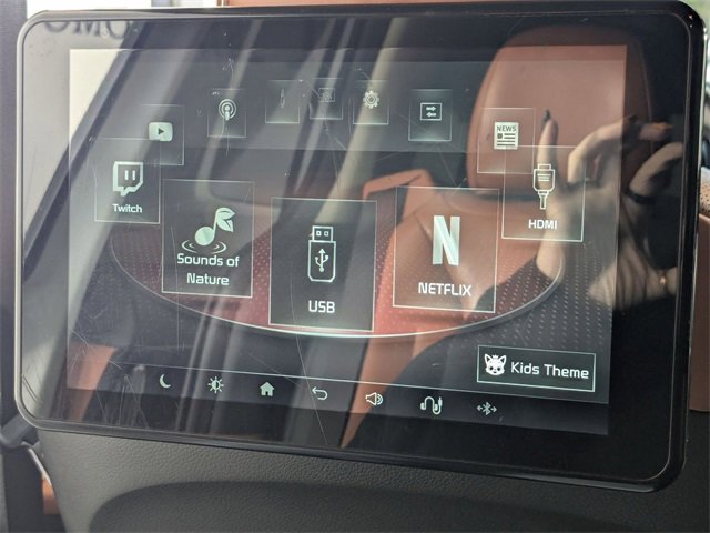 Used 2023 Kia Carnival SX image 28