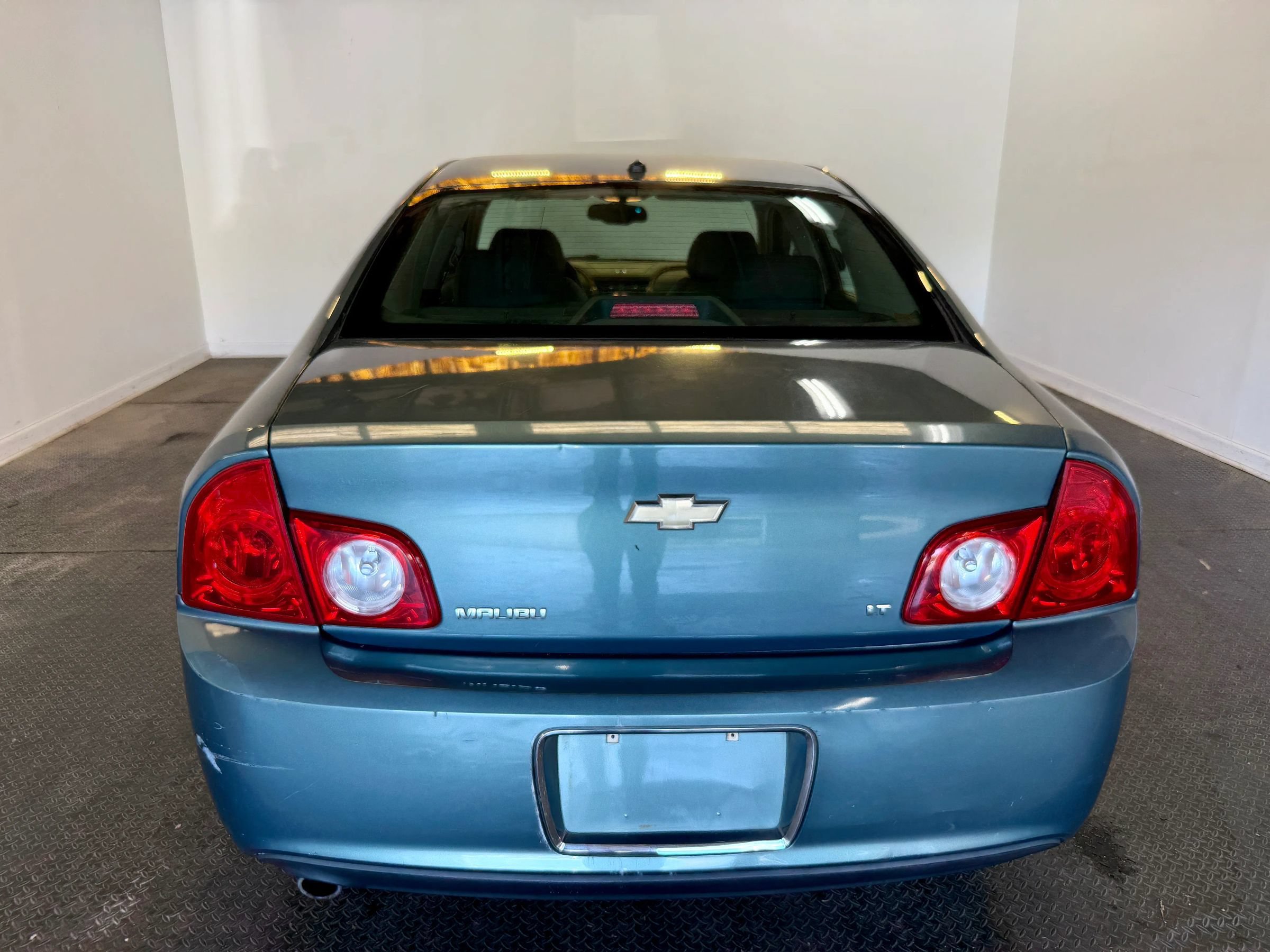 Used 2009 Chevrolet Malibu LT w/ Rear Power Package FWD image 6