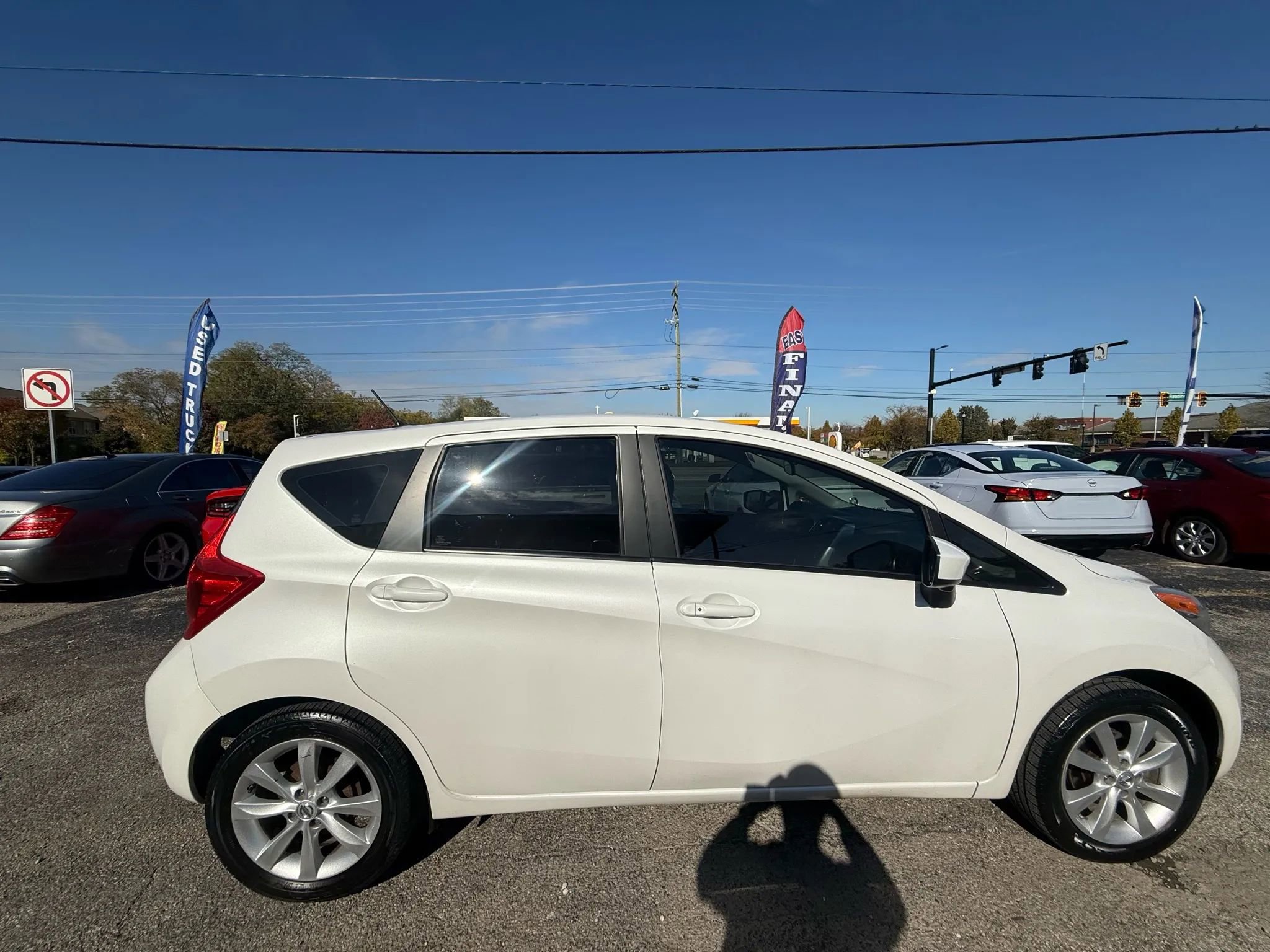 Used 2015 Nissan Versa Note Note SL Hatchback 4D image 6