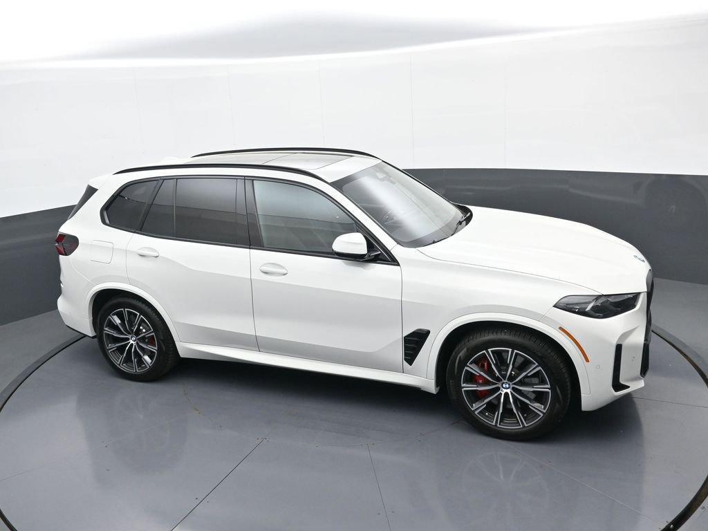 Used 2026 BMW X5 xDrive50e w/ M Sport Package AWD/4WD image 31