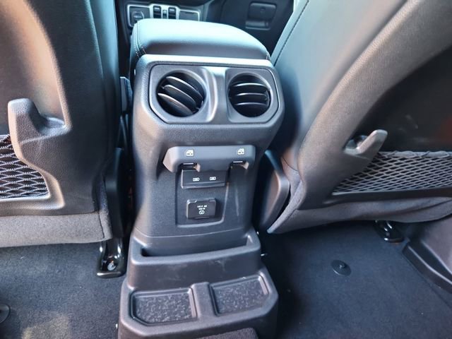New 2025 Jeep Wrangler Unlimited Rubicon 392 image 31