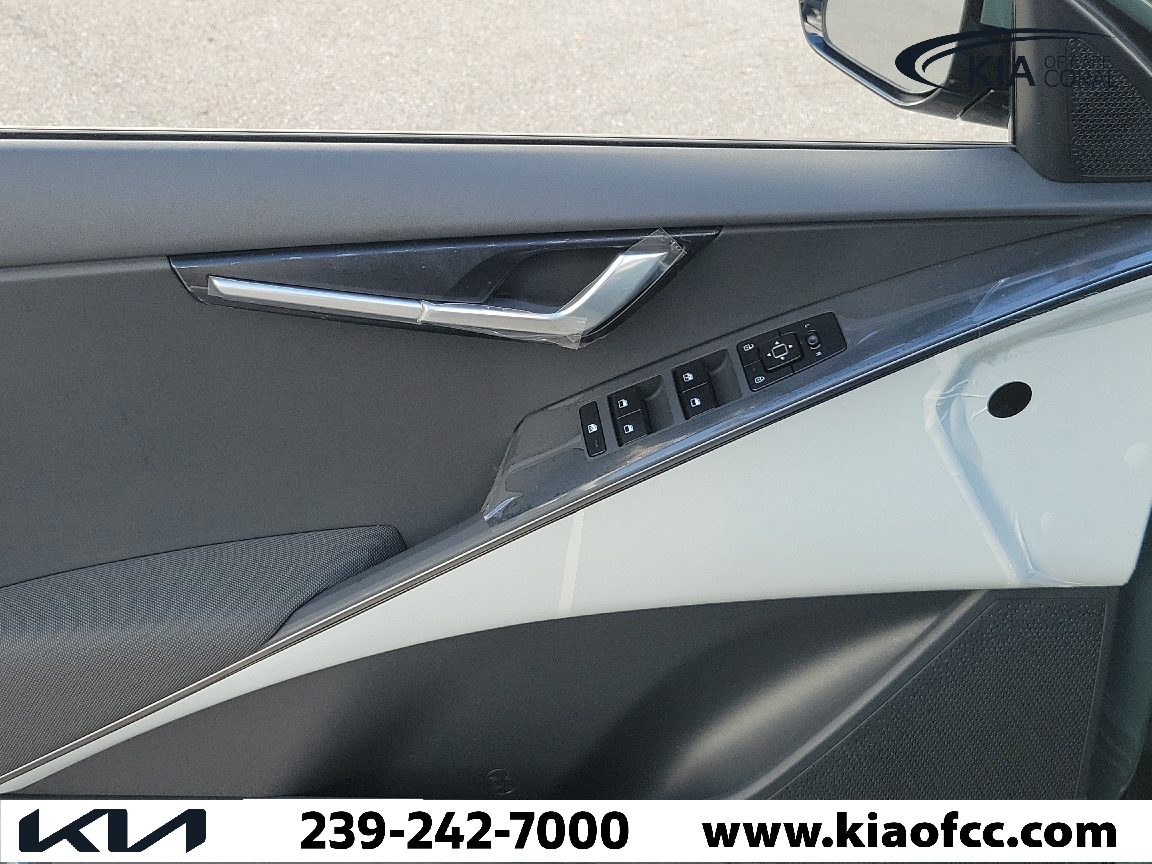 New 2026 Kia Niro Wind FWD image 24