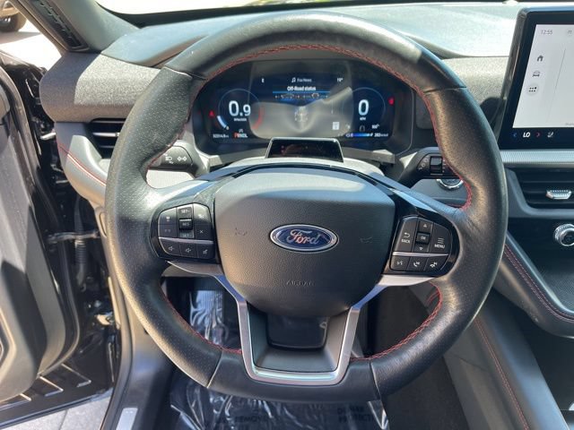 Used 2025 Ford Explorer ST-Line w/ ST-Line Street Pack AWD/4WD image 15