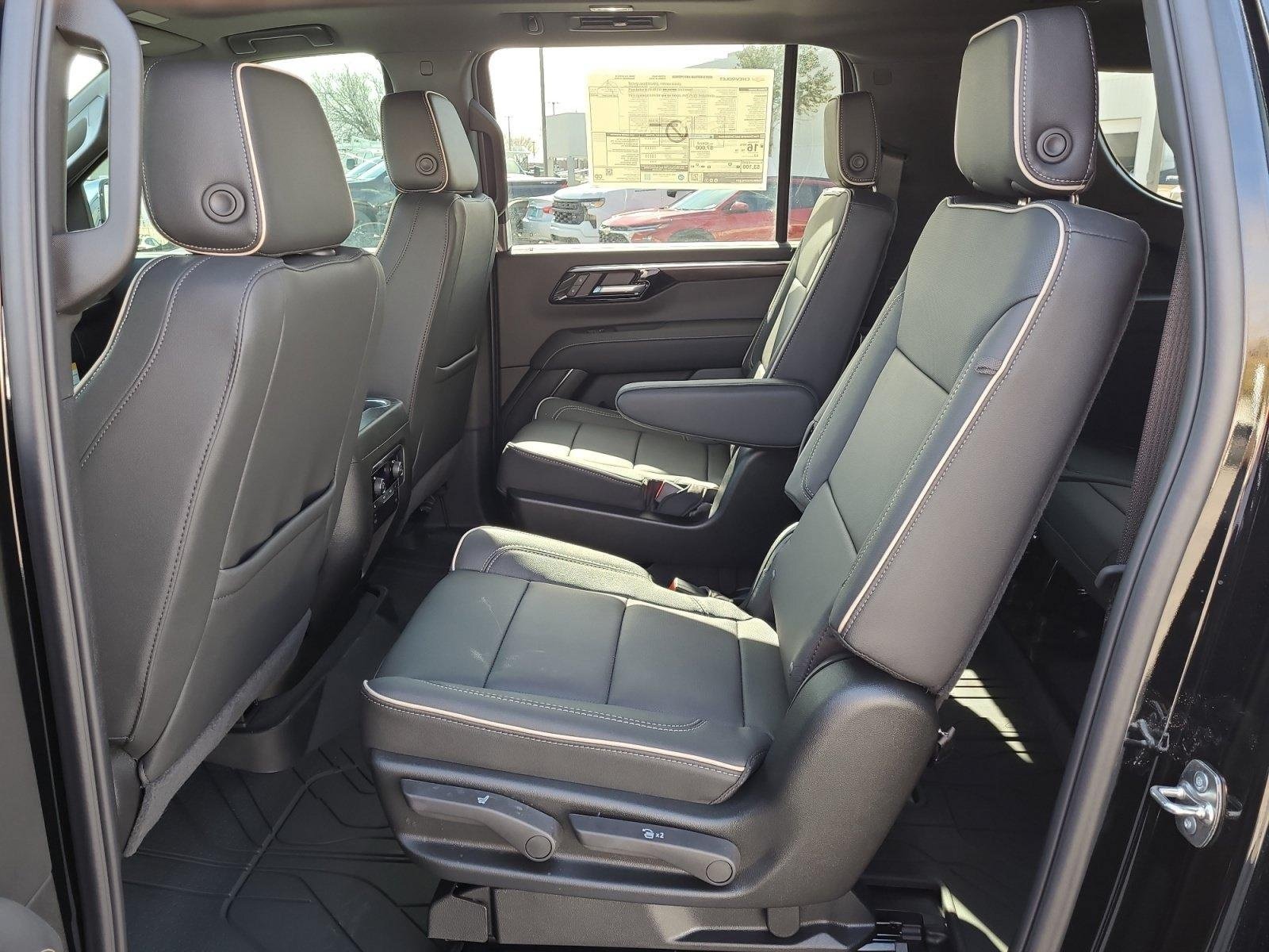 New 2026 Chevrolet Suburban Premier w/ Sun And Tow Package AWD/4WD image 23