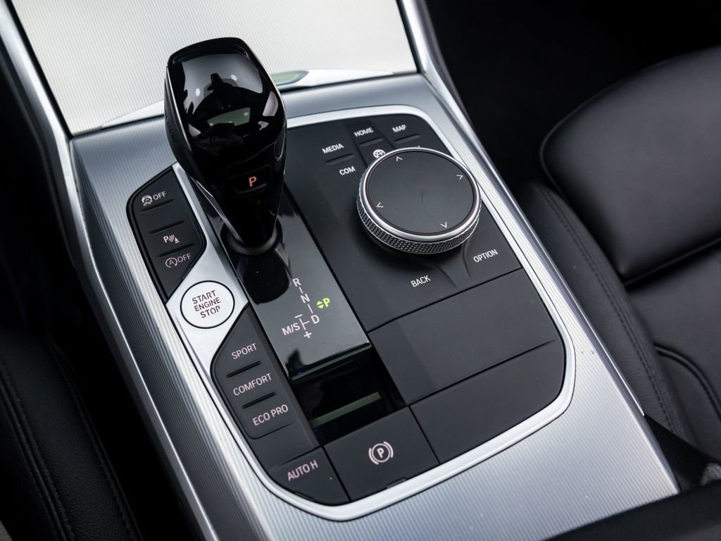 Used 2021 BMW 330i xDrive Sedan w/ M Sport Package image 21