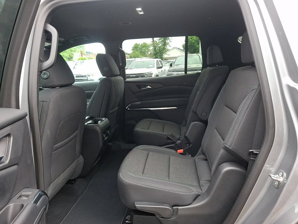Used 2026 Chevrolet Traverse LT w/ Driver Confidence Package FWD image 10