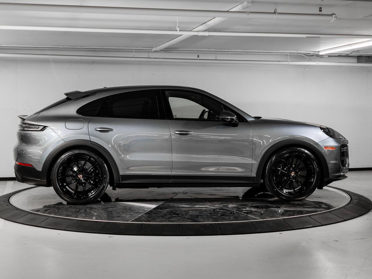 New 2026 Porsche Cayenne Turbo GT image 7