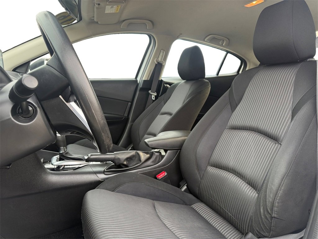 Used 2016 MAZDA MAZDA3 i Sport w/ Preferred Equipment Package image 9