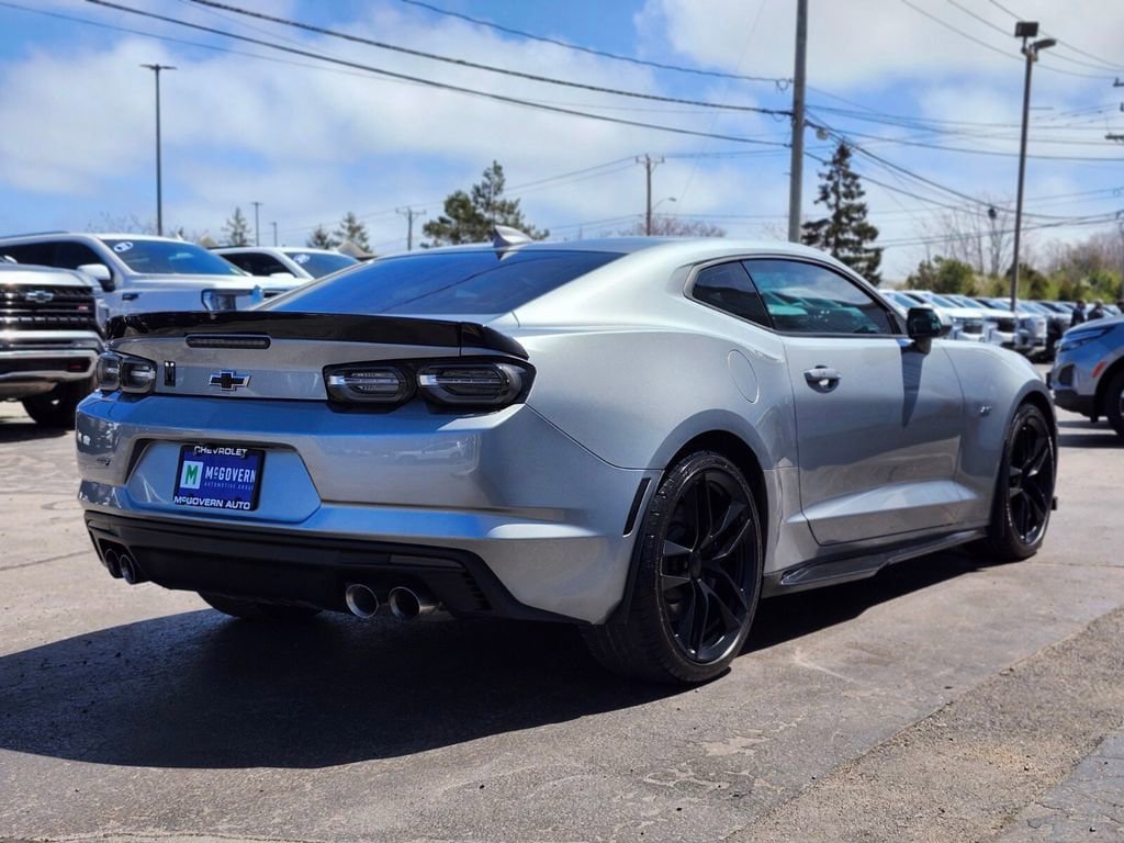 Used 2023 Chevrolet Camaro SS RWD image 5