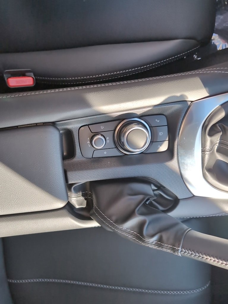 New 2026 MAZDA MX-5 Miata RF Grand Touring image 18