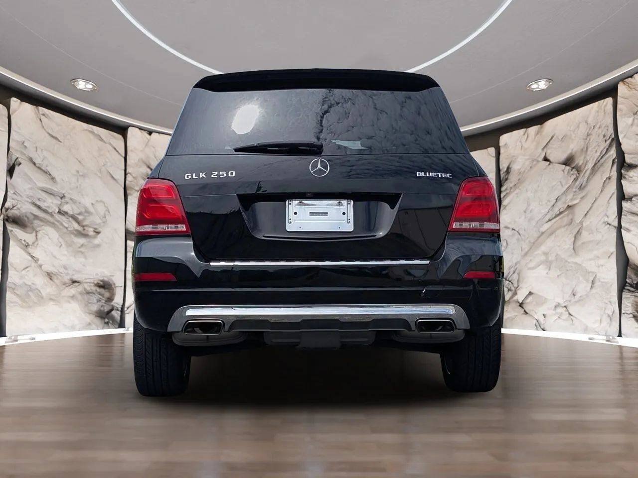 Used 2014 Mercedes-Benz GLK 250 BlueTEC 4MATIC image 10