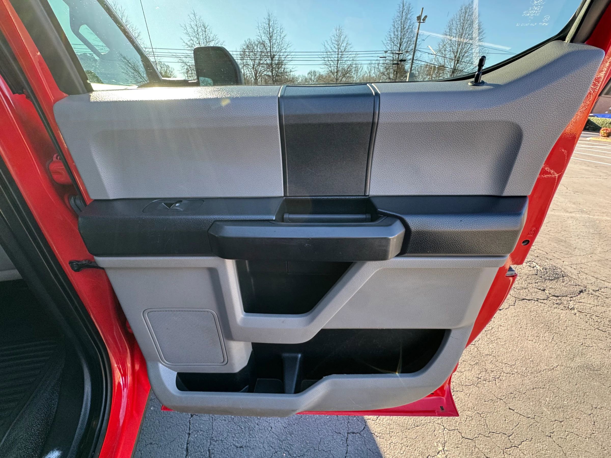 Used 2019 Ford F450 XL w/ Power Equipment Group image 21