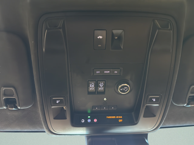Used 2019 Cadillac Escalade ESV Platinum AWD/4WD image 33