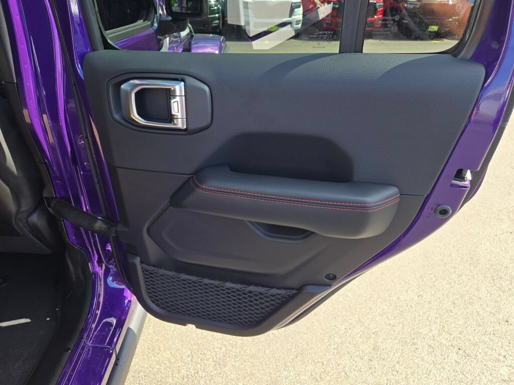 New 2026 Jeep Wrangler Unlimited Rubicon AWD/4WD image 11
