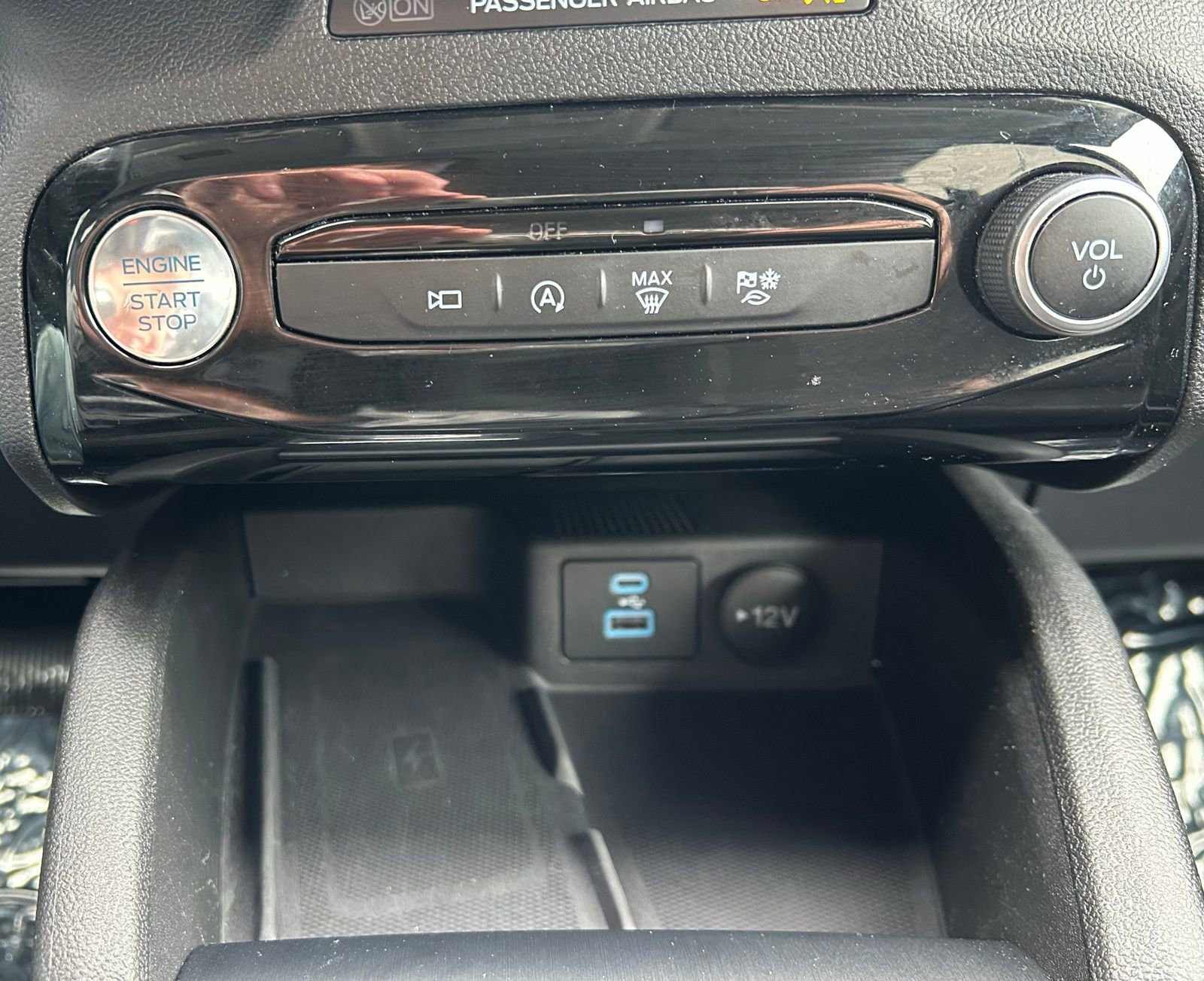 Used 2023 Ford Escape Active w/ Tech Pack #2 image 17