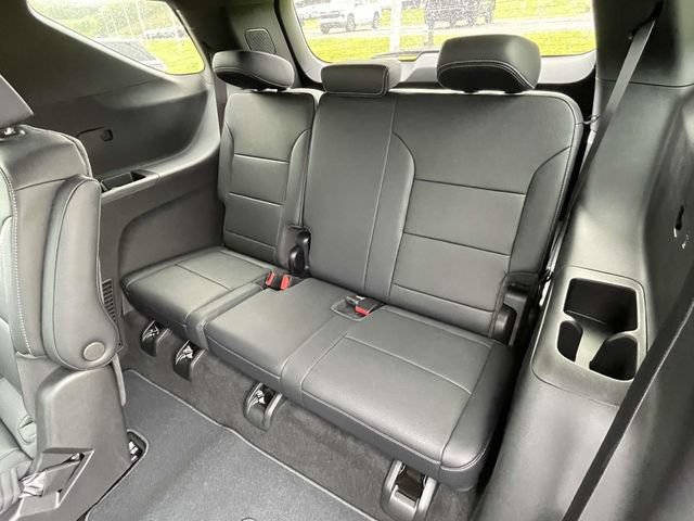 New 2026 Chevrolet Traverse LT w/ Driver Confidence Package AWD/4WD image 14