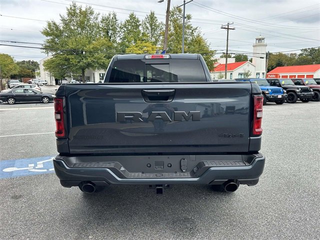 New 2026 RAM 1500 4x4 Crew Cab image 18
