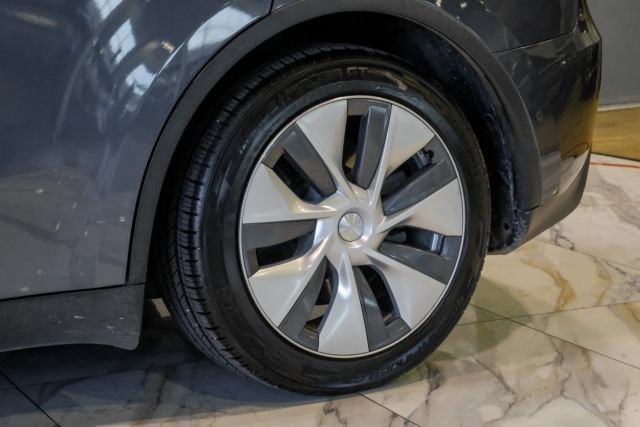Used 2021 Tesla Model Y 2WD image 76