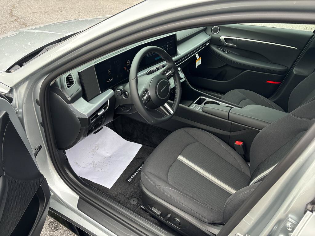 New 2026 Hyundai Sonata SEL FWD image 9