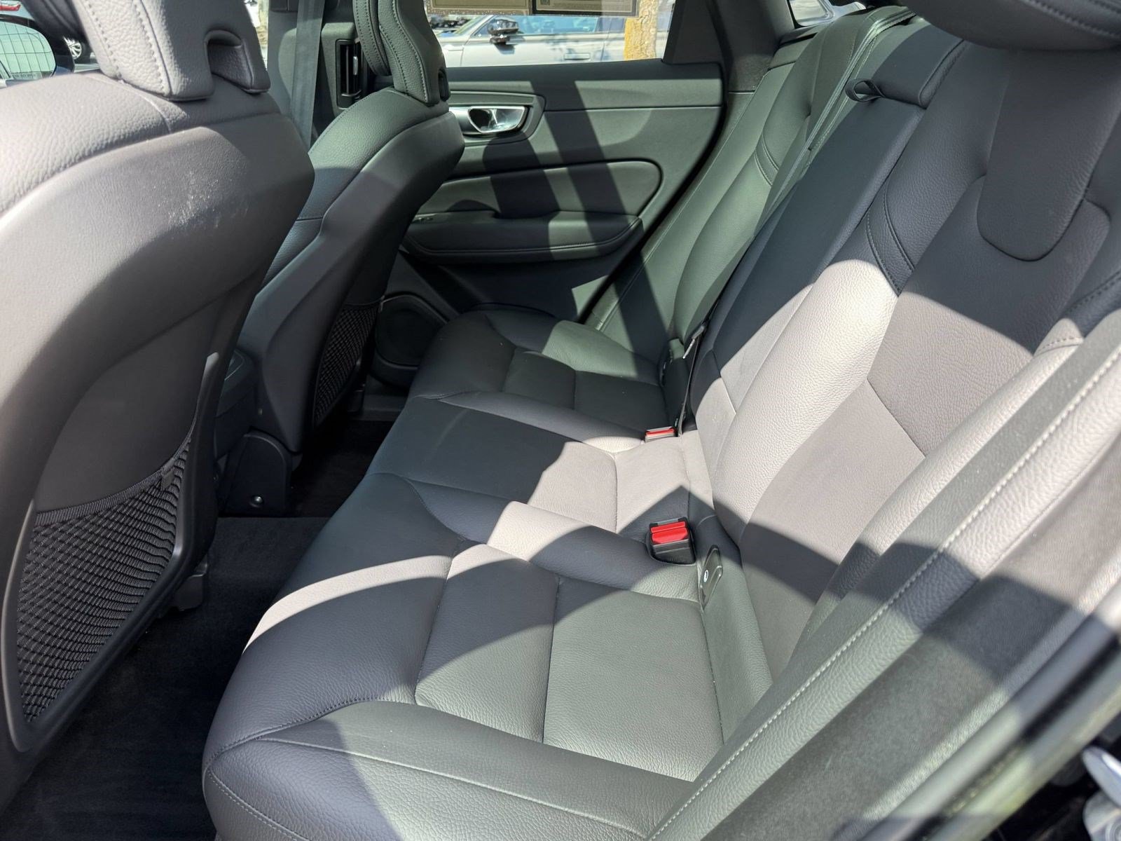 Used 2023 Volvo XC60 B5 Plus w/ Climate Package AWD/4WD image 23