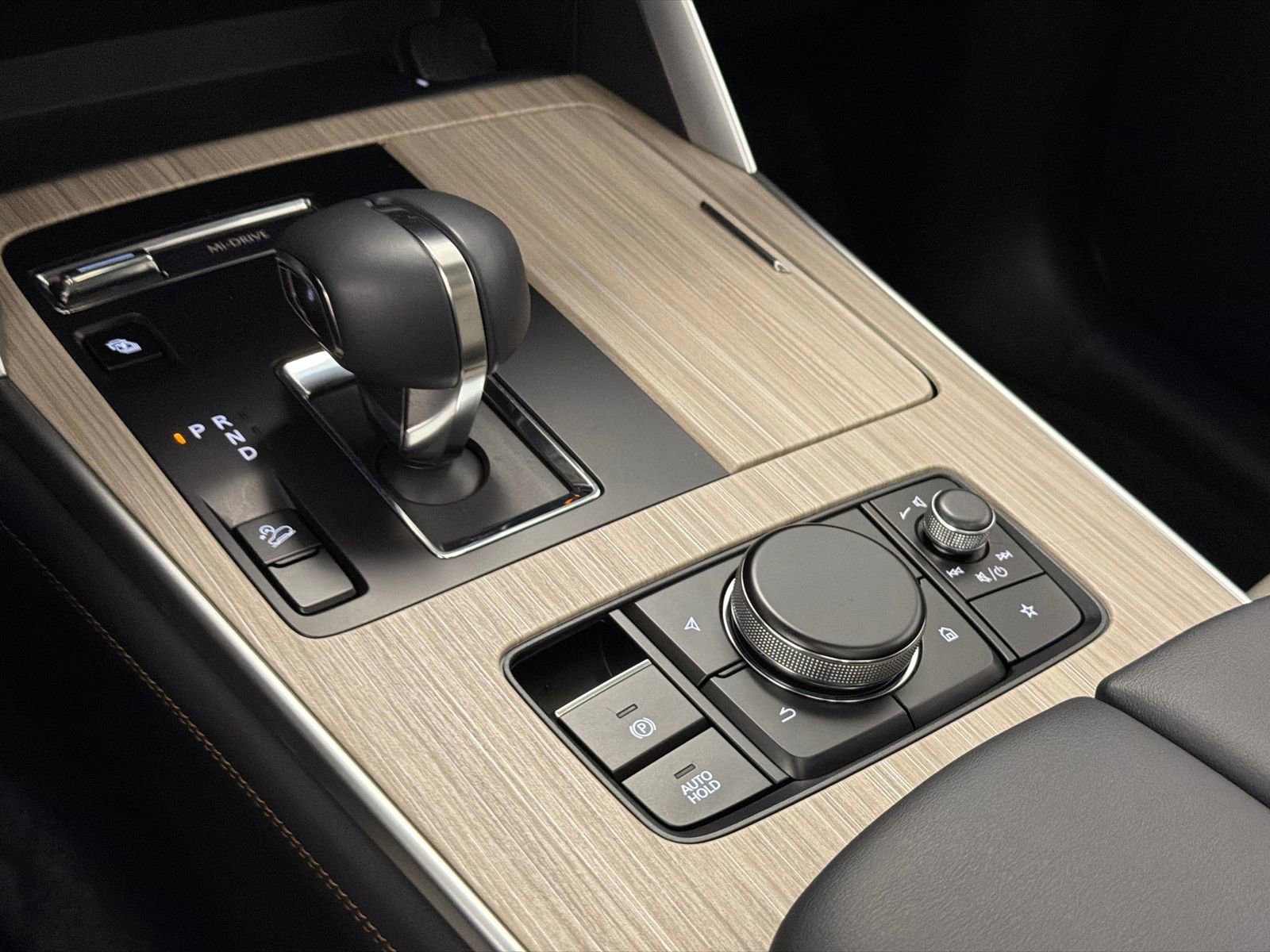 Used 2025 MAZDA CX-90 Plug-In Hybrid w/Premium Sport image 32