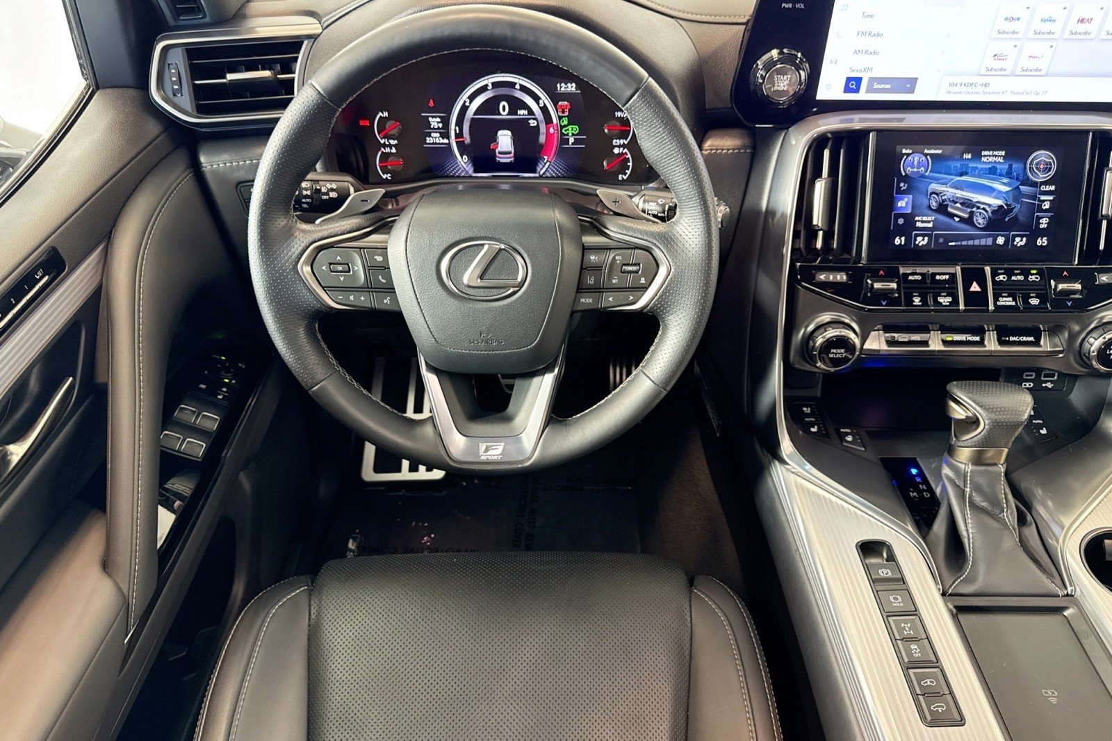 Used 2024 Lexus LX 600 F Sport AWD/4WD image 20