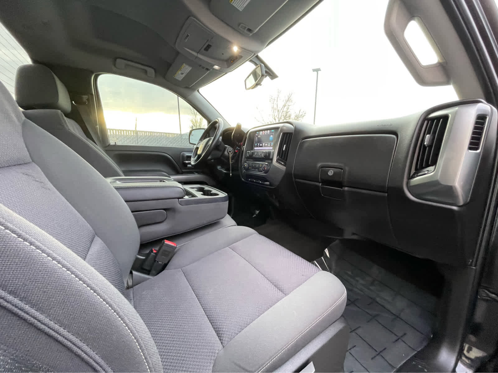 Used 2018 Chevrolet Silverado 1500 LT w/ LT Convenience Package image 23