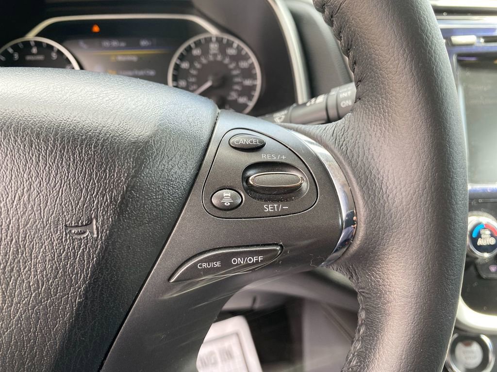 Used 2020 Nissan Murano SV image 17