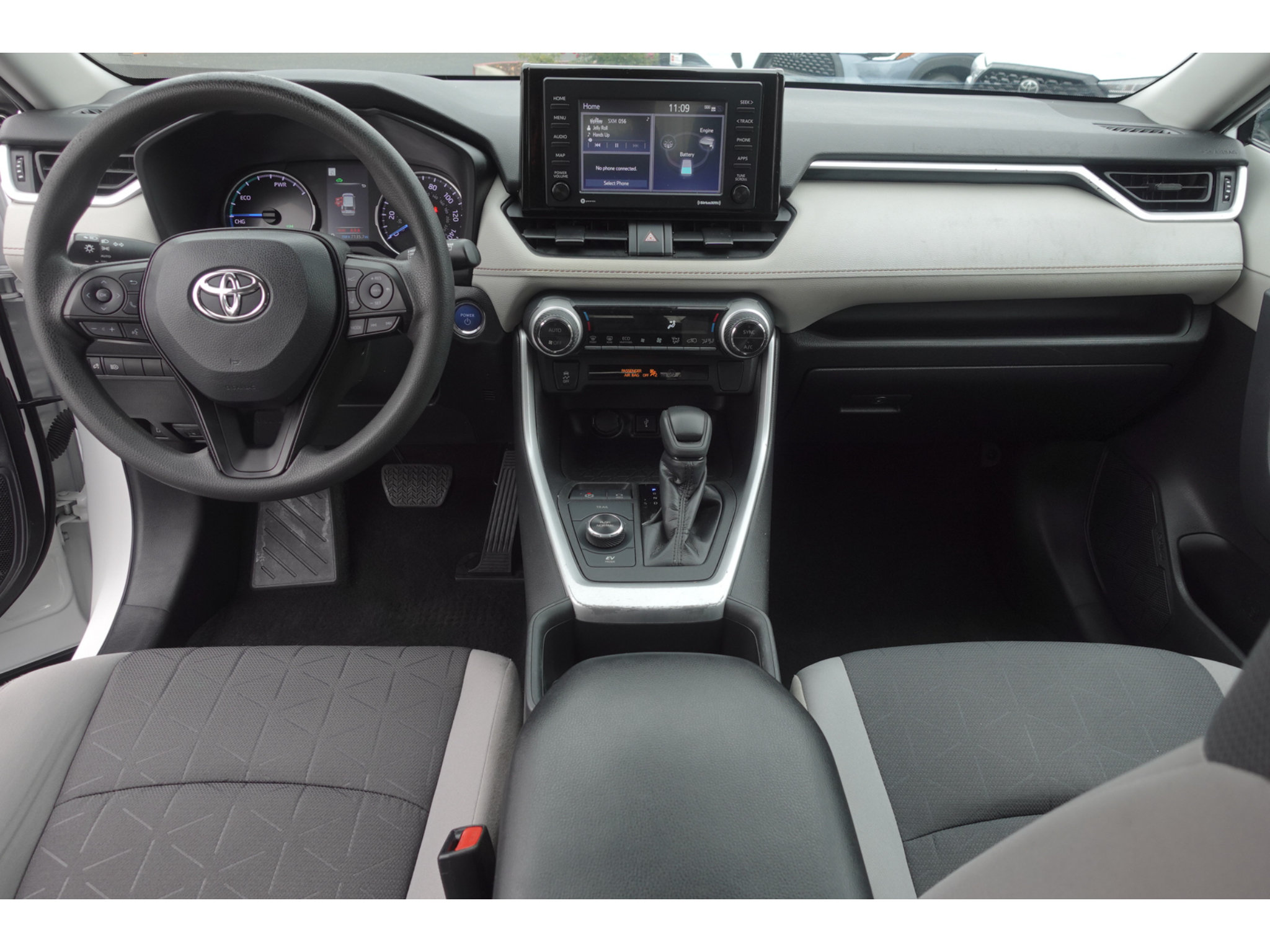 Used 2022 Toyota RAV4 XLE w/ Convenience Package AWD/4WD image 21