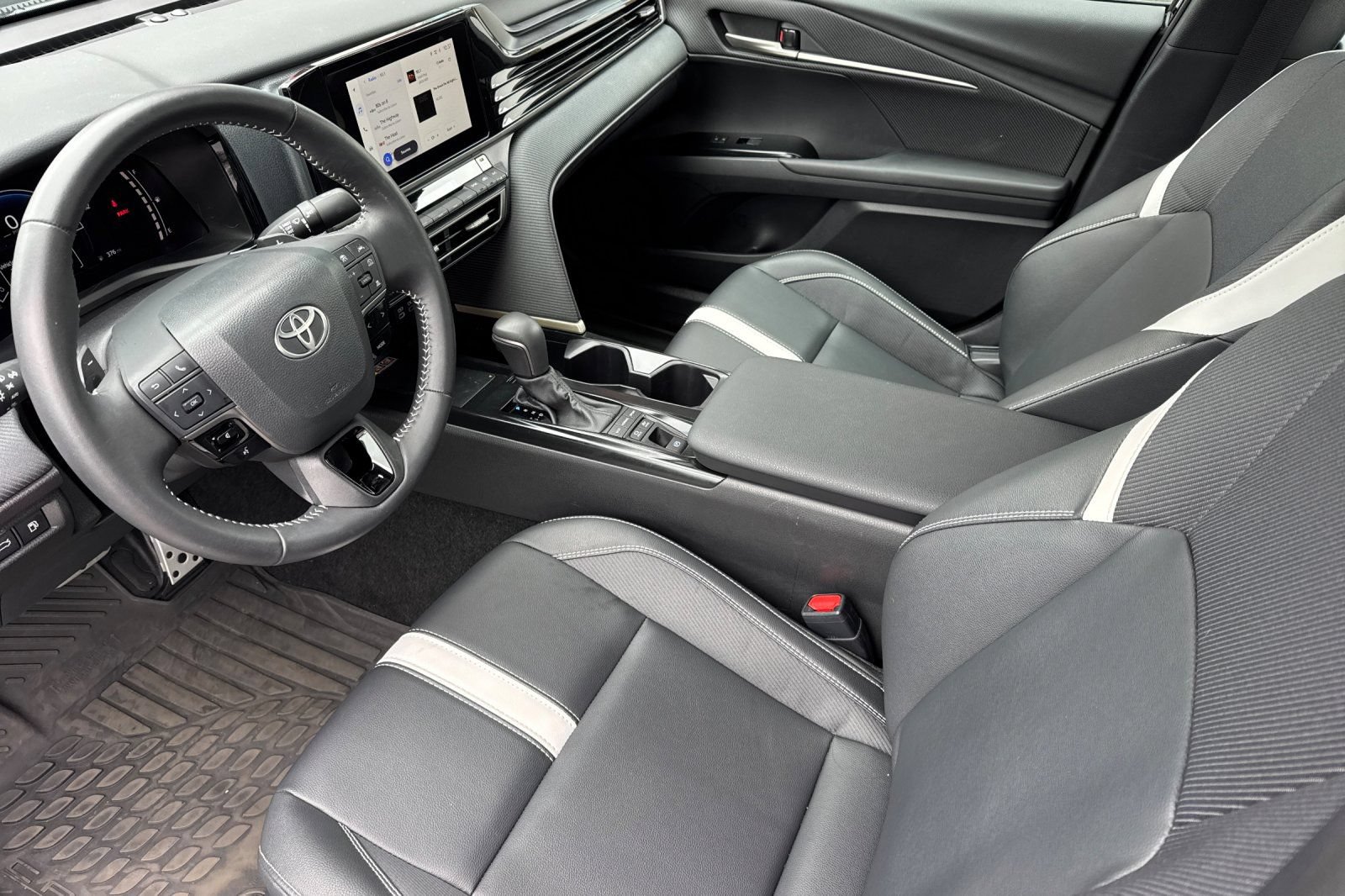 Certified 2026 Toyota Camry SE w/ Convenience Package FWD image 12