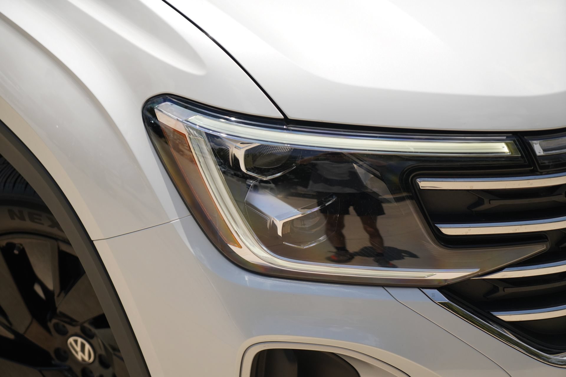 Certified 2026 Volkswagen Atlas SE FWD image 2
