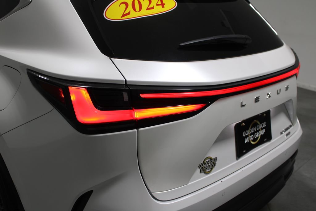 Used 2024 Lexus NX 350h AWD image 57