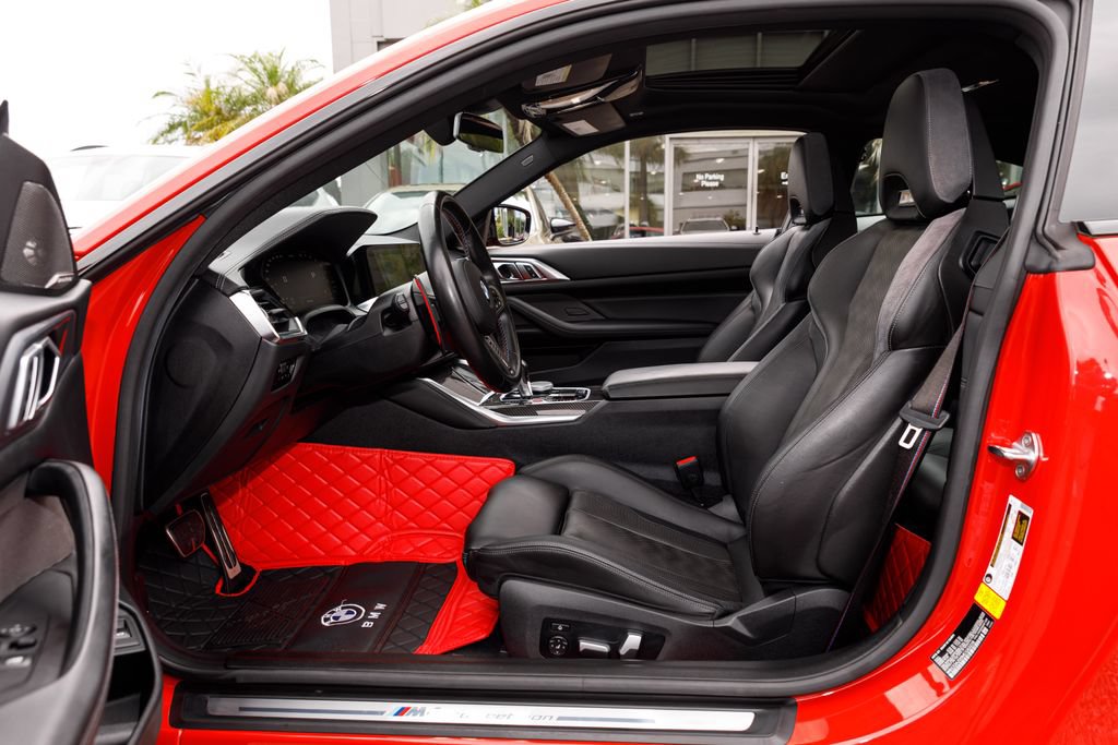 Used 2021 BMW M4 Competition w/ Executive Package RWD image 32