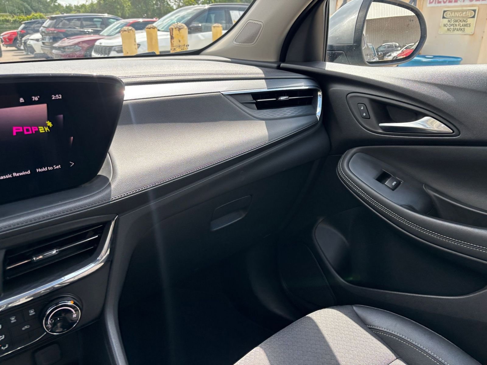 Used 2025 Buick Encore GX Preferred image 34