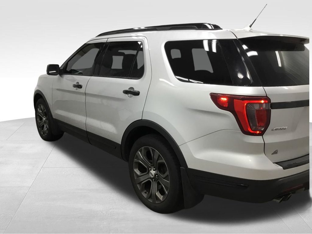 Used 2018 Ford Explorer Sport AWD/4WD image 37