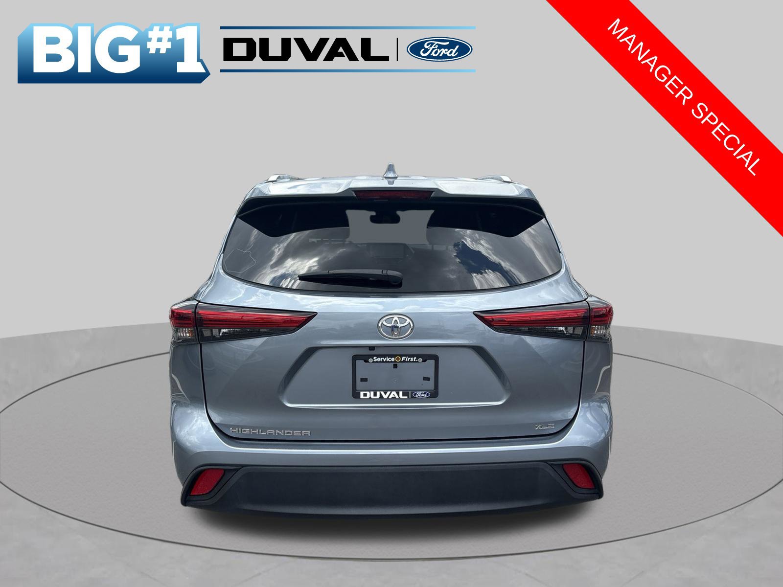 Used 2023 Toyota Highlander XLE FWD image 6
