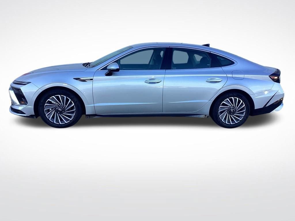 Used 2025 Hyundai Sonata SEL FWD image 6