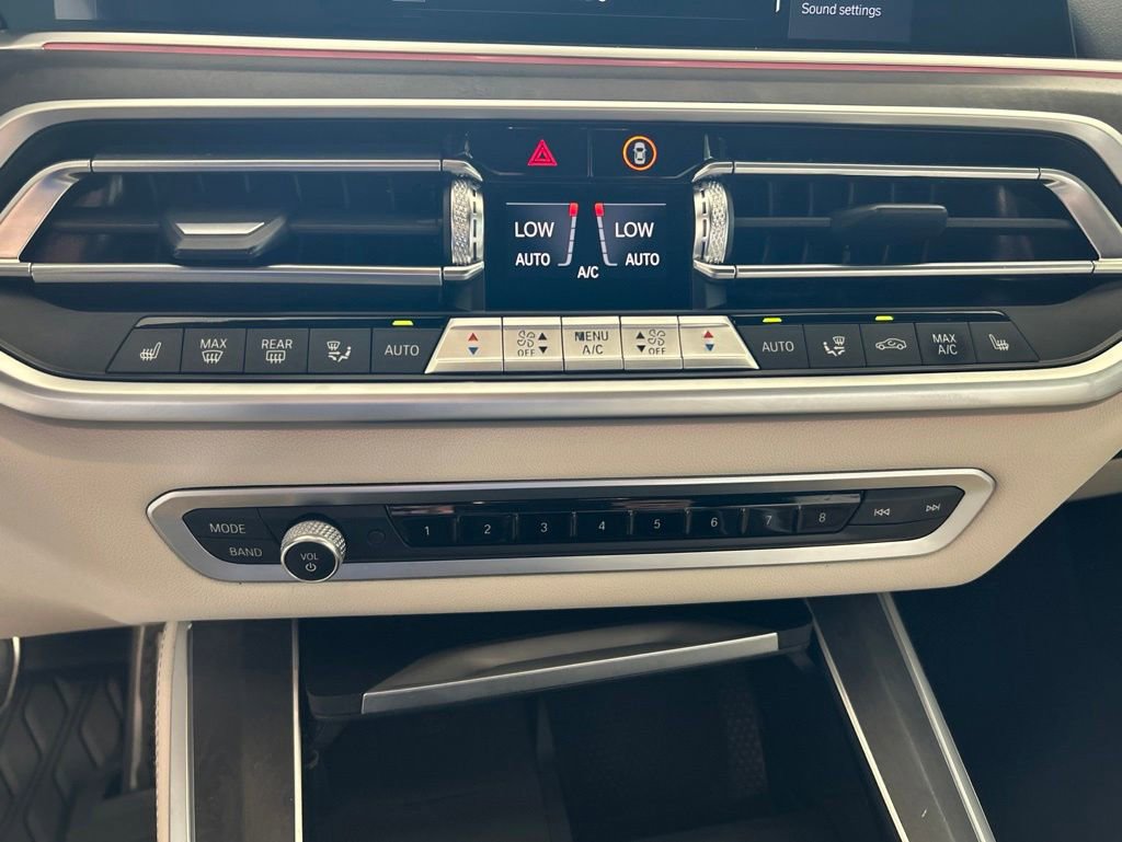 Used 2022 BMW X5 sDrive40i w/ M Sport Package RWD image 49