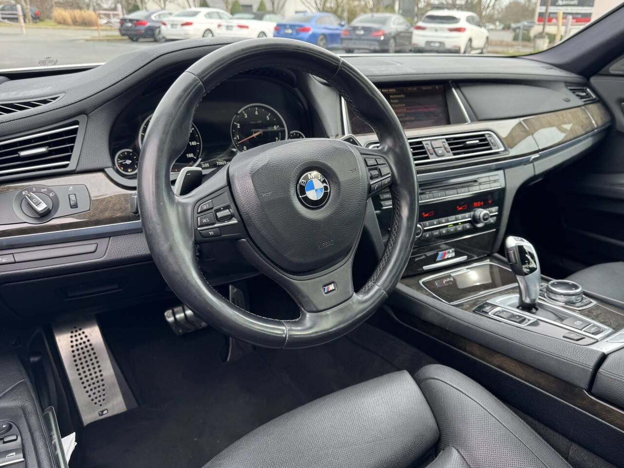 Used 2015 BMW 740i 740i 4dr Sedan w/ Executive Package RWD image 10