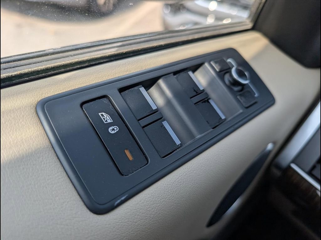 Used 2014 Land Rover Range Rover Sport HSE image 11