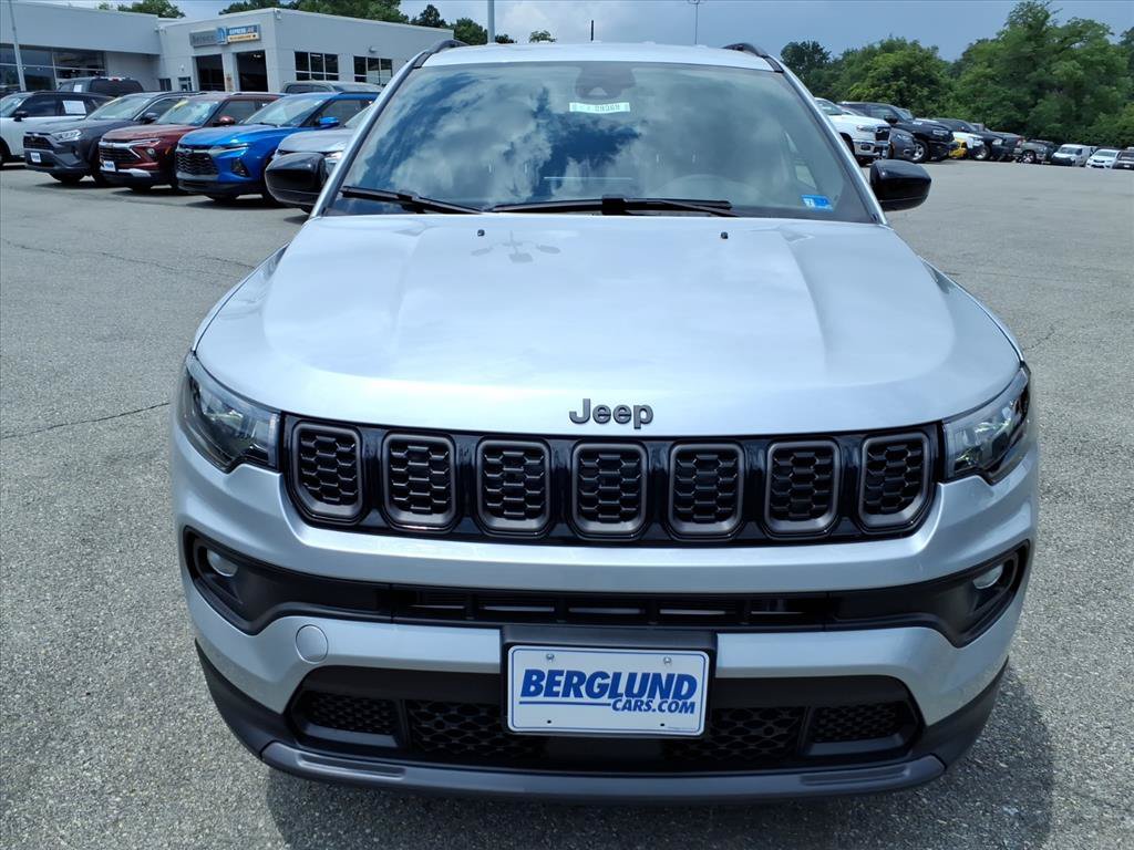 New 2026 Jeep Compass Latitude AWD/4WD image 9