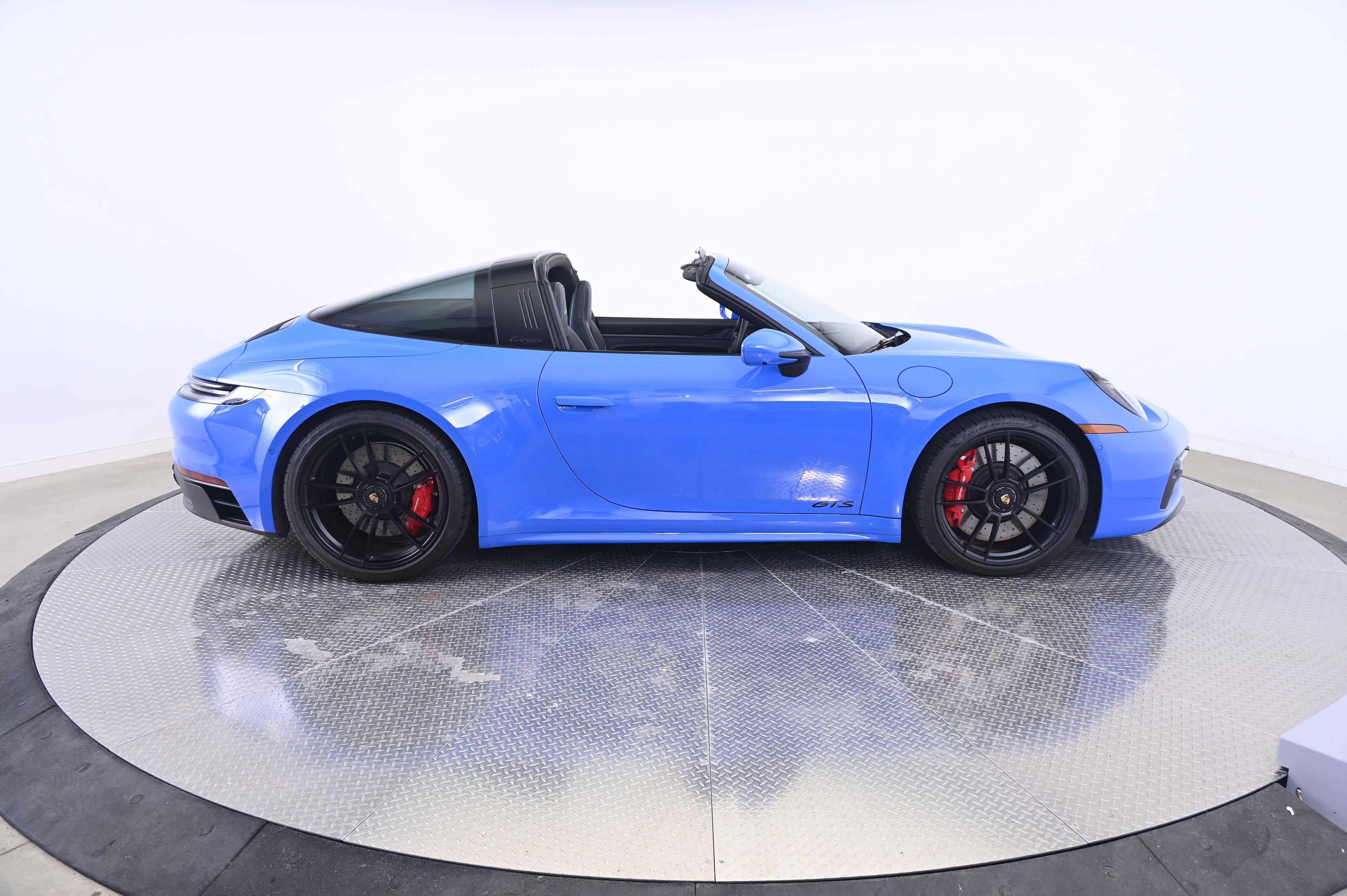 Certified 2022 Porsche 911 Targa 4S AWD/4WD image 8