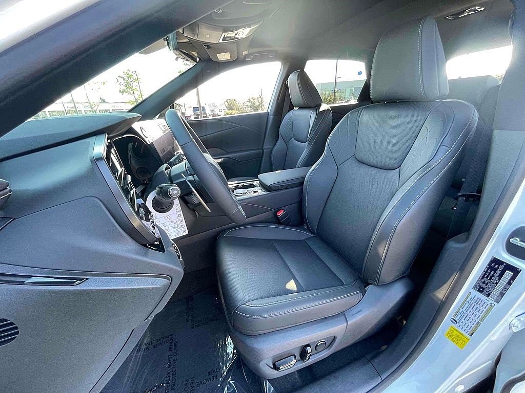 Certified 2025 Lexus RX 350 Premium Plus image 18