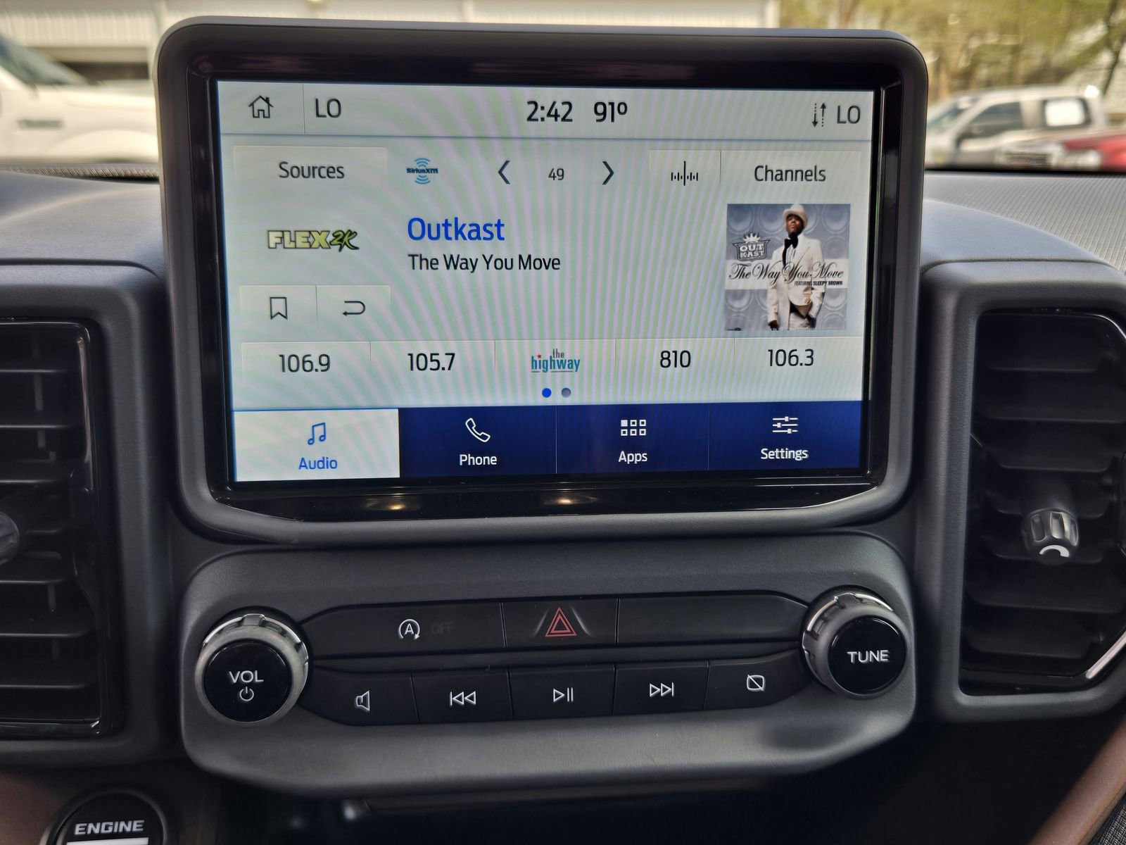 Used 2022 Ford Bronco Sport Outer Banks w/ Tech Package image 14